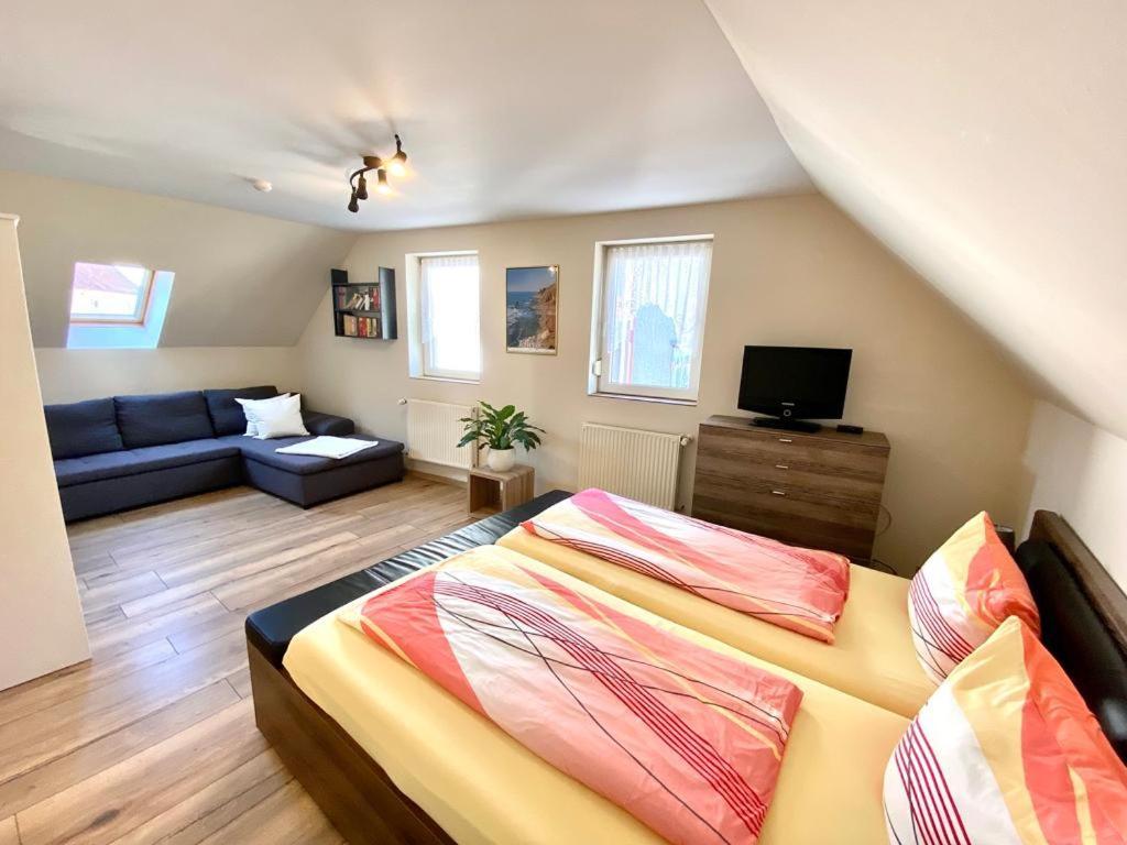 Ferienwohnung Bergblick เยนา ภายนอก รูปภาพ
